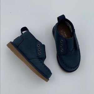 Toms Blue Moccasins with Suede Texture chukka boots size 6 toddler nwot